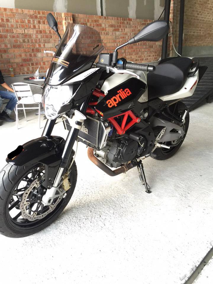 APRILIA SHIVER 750