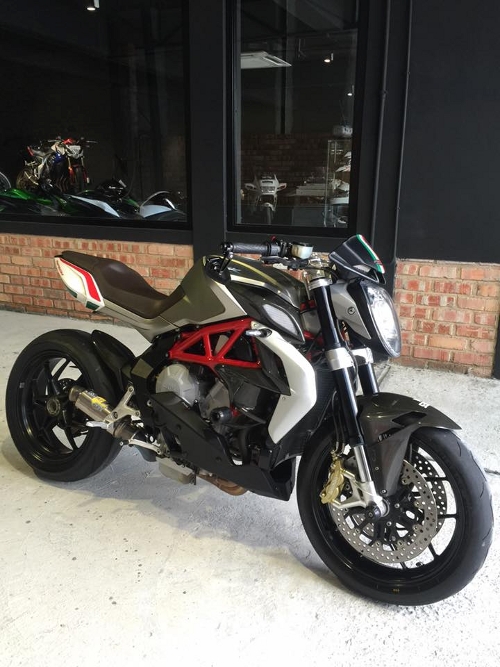 MV Agusta Brutale 800
